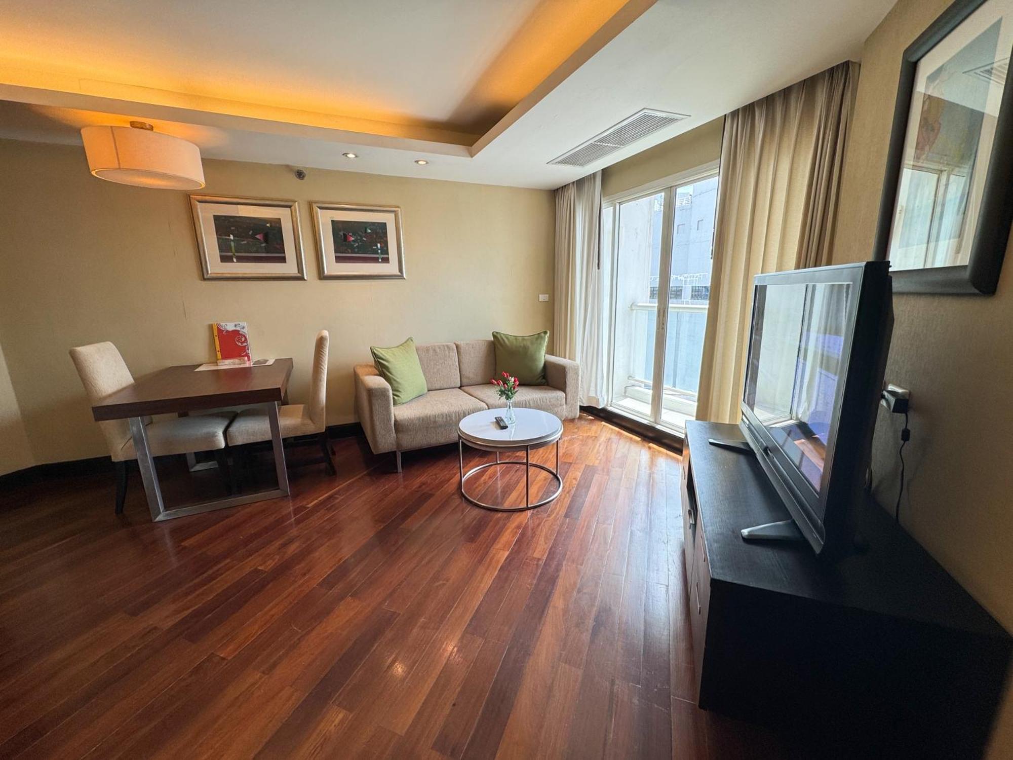 The Narathiwas Hotel & Residence Sathorn Bangkok Ngoại thất bức ảnh